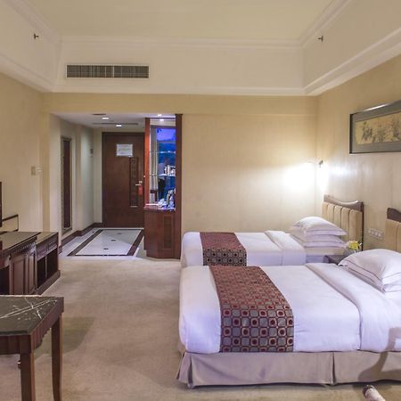 Phoenix Hotel Wuyi Jiangmen Exterior foto