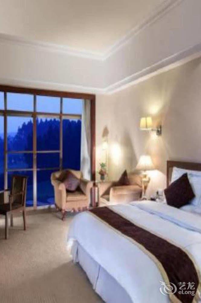 Phoenix Hotel Wuyi Jiangmen Exterior foto